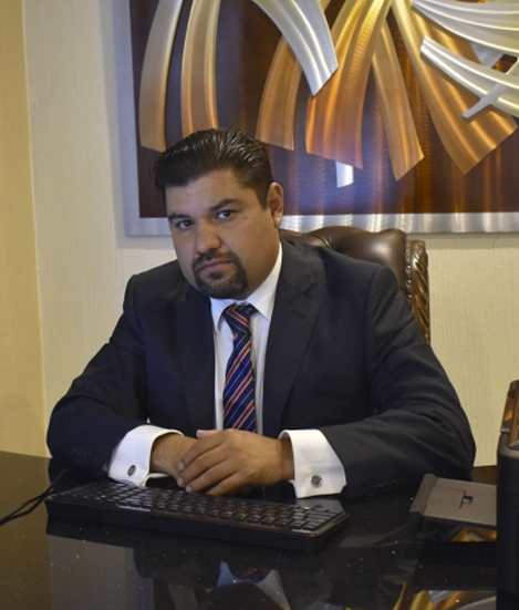 Dr. Omar Manuel